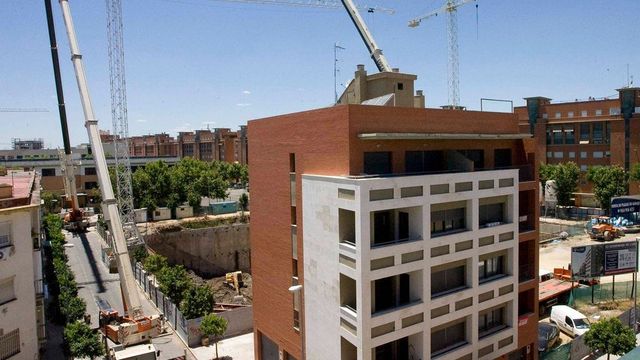 La firma de hipotecas en Andalucía ralentiza su subida al 3,6% en noviembre