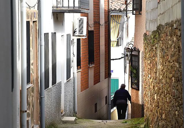 Dos pueblos extremeños tienen más votantes en el extranjero que en su propio municipio