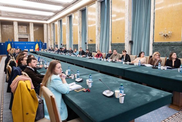 Guvernul vrea vize rapide pentru muncitorii străini