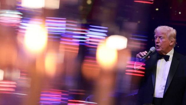 Trump si ředí krev. Užívá výrazně vyšší dávky léků, než mu stanovili lékaři