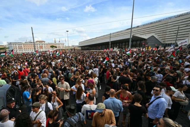 Italia este paralizată de o grevă generală