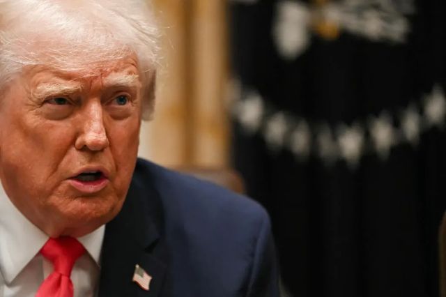 Trump acusa a Europa de ser un grupo de “naciones en decadencia” dirigido por líderes “débiles”