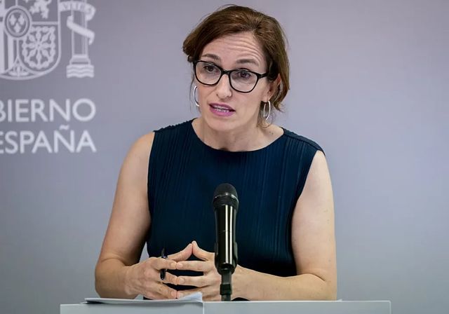 El Ministerio de Sanidad prepara un real decreto para evitar el maquillaje de las listas de espera