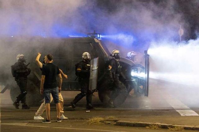 Președintele Vucic al Serbiei promite un „răspuns puternic” contra manifestanților, după noile proteste anticorupție