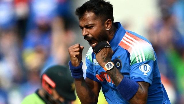 Hardik Pandya hits 'Bye Bye' send off to Babar after dismissal