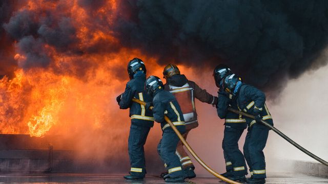 Локализиран е пожарът в района на село Илинденци