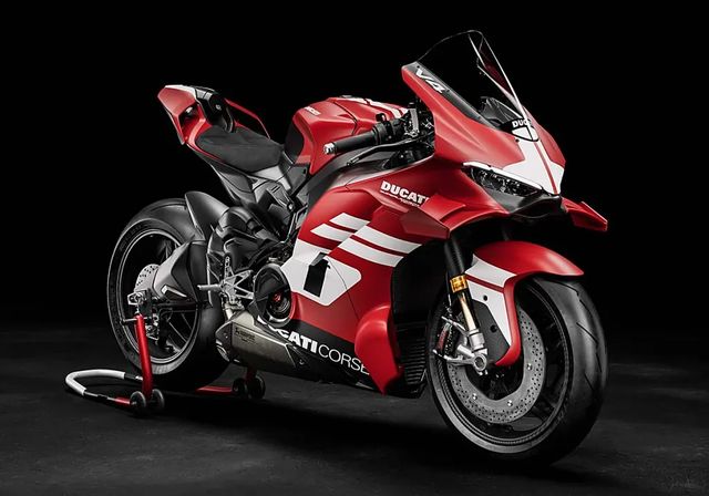 Ducati Superleggera V4 Centenario: ¡Lo nunca visto en una moto de calle!