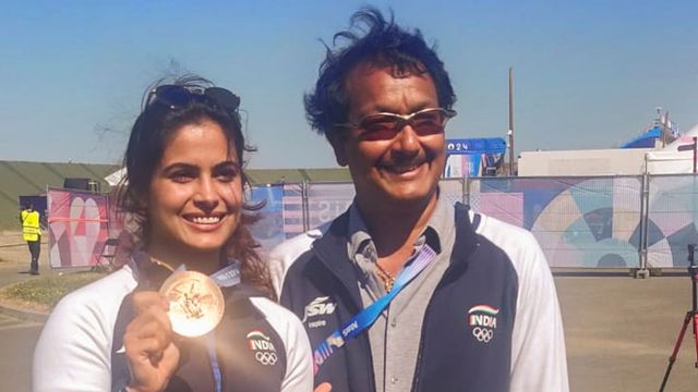 Double Olympic Medallist Manu Bhaker Opens Up On Coach Jaspals Future