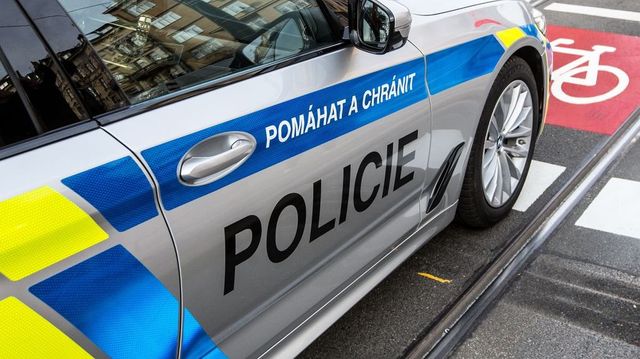 Policie stíhá dva lidi a dvě firmy za zpronevěru či krácení daní v tenisu