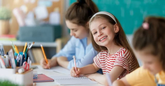 Ministr Plaga zkrátil probíhající školní rok