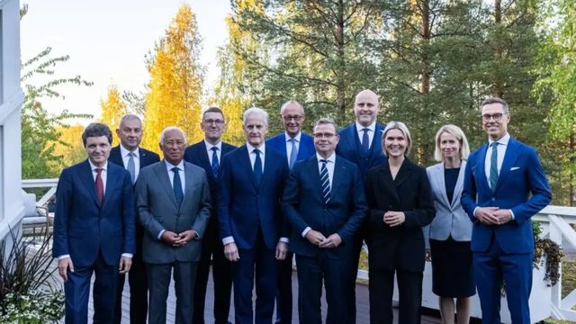 Nicușor Dan s-a întâlnit cu cancelarul Germaniei în Finlanda