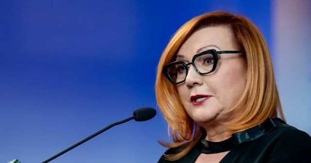 Státní dluh loni vzrostl o 312,3 miliardy korun