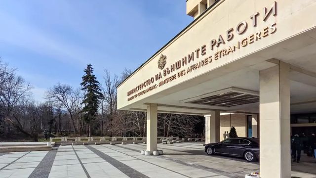 Повече от 60 са украинците, изчезнали при наводненията в Непал, съобщи МВнР в Киев