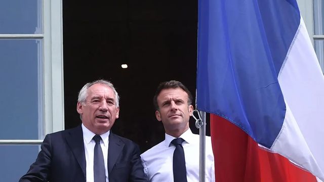 Bayrou comete su primer error en la gestión de la catástrofe de Mayotte