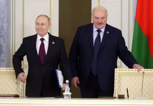 Orosz atomfegyvereket telepítenek Belarusz nyugati határára, hogy Lukasenka ne féljen