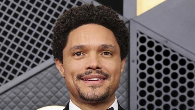 Trump amenaza con demandar al presentador de la gala de los Grammy por vincularlo a Epstein