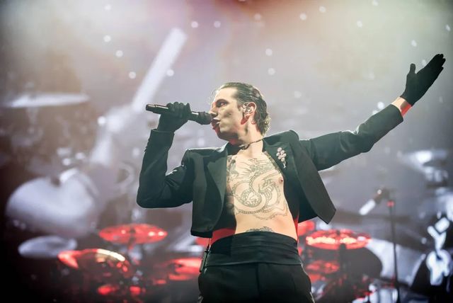 Achille Lauro stilista, è il nuovo direttore creativo di Dondup