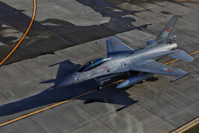 Primele trei aeronave F-16 cumpărate din Norvegia au aterizat la Baza Aeriană de la Borcea