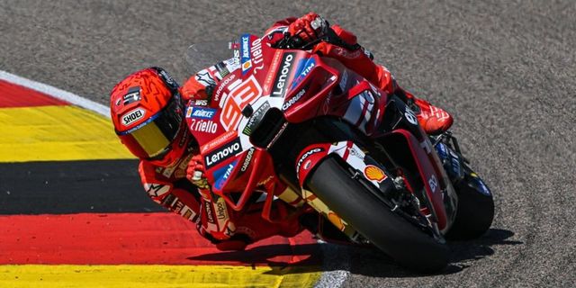 MotoGP: Germania, Marc Marquez in pole davanti al fratello Alex