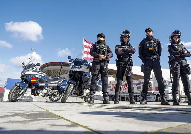 162 detenidos por incidentes violentos durante la primera vuelta de la temporada