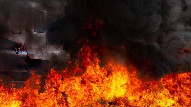 Камион пламна на АМ "Марица"