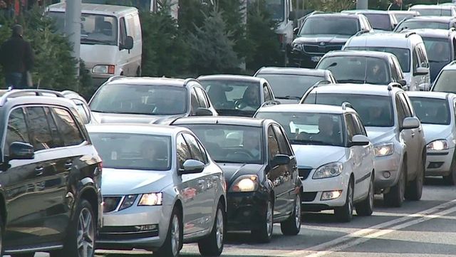 Trafic intens la ieșirile din Chișinău