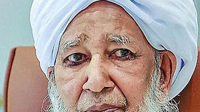 Kanthapuram clarifies remarks on women amid criticism