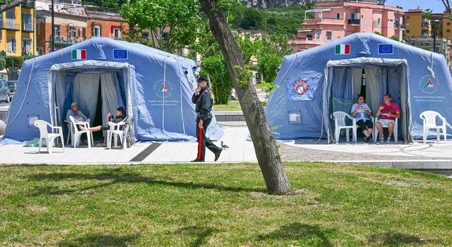 Musumeci firma lo stato di mobilitazione per i Campi flegrei