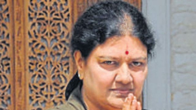 Non-bailable warrant issued against Sasikala after non-appearance in court