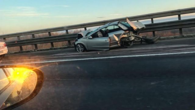 Accident cu patru mașini pe Autostrada București – Pitești. Cinci persoane au fost transportate la spital