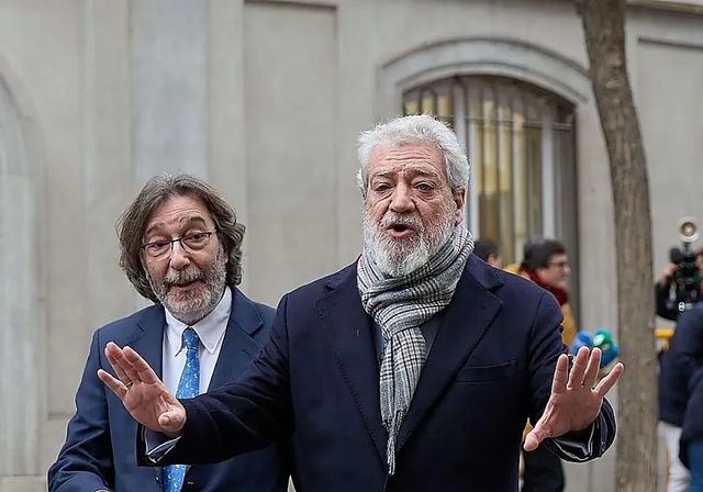 La jueza cita el 6 de mayo como imputado a Miguel Ángel Rodríguez por difundir datos de dos periodistas