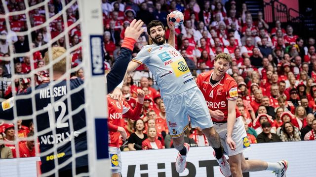 España no puede con Dinamarca y se queda sin opciones de medalla