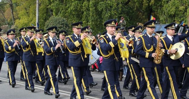 De ce se sărbătorește Ziua Armatei Române la 25 octombrie. Ceremonii militare și religioase în țară și în străinătate