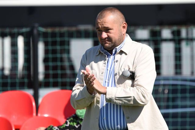 Primarul din Suceava, acuzat că și-a sechestrat, legat și agresat iubita, va purta brățară electronică