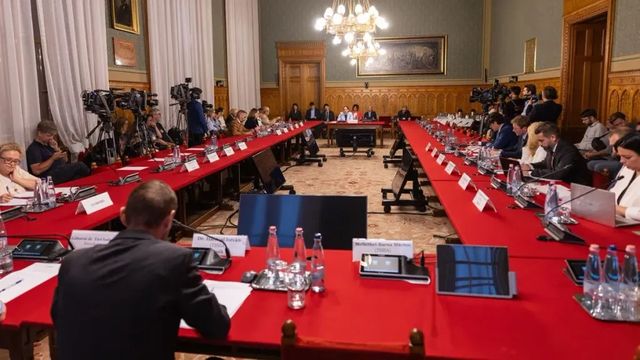 Zárt ülésen hallgatták meg az NVVH nyomozati elnökhelyettes-jelöltjeit