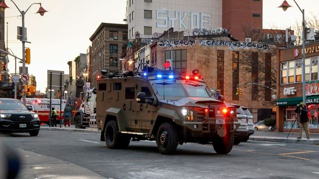 Bilincsbe verve szállították a New York-i bíróságra Nicolas Madurót