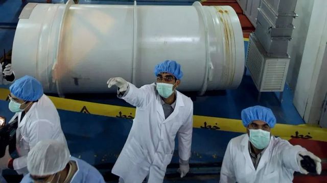 Iran, nuove centrifughe per l'uranio dopo risoluzione Aiea