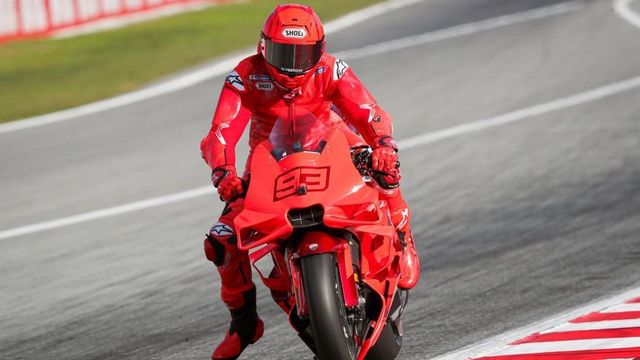 Marc Márquez, todo al rojo y Jorge Martín, todo al negro