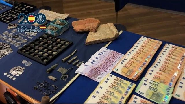 Siete detenidos por expoliar piezas de yacimientos y recuperada una corona visigoda