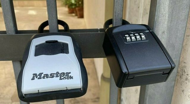 Affitti brevi, stretta sul self check-in e le keybox