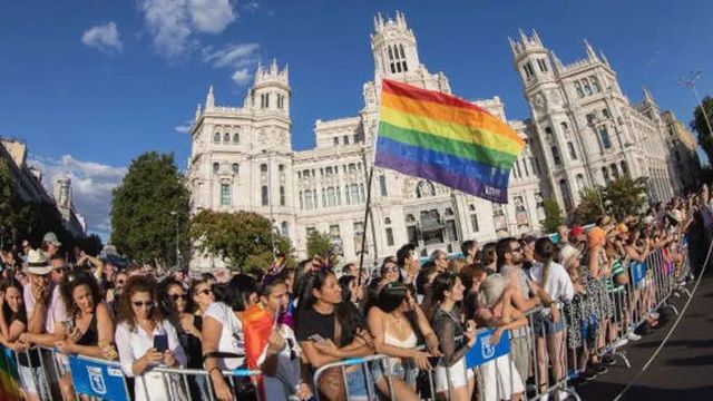 Vícar ratifica su apuesta por la tolerancia por el Día del Orgullo