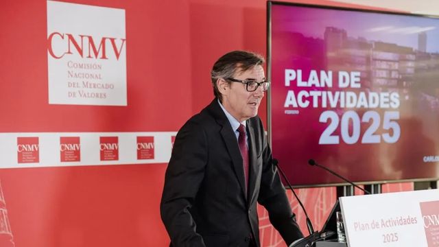 La CNMV aboga por esperar la decisión del Gobierno antes de aprobar la opa de BBVA sobre Sabadell