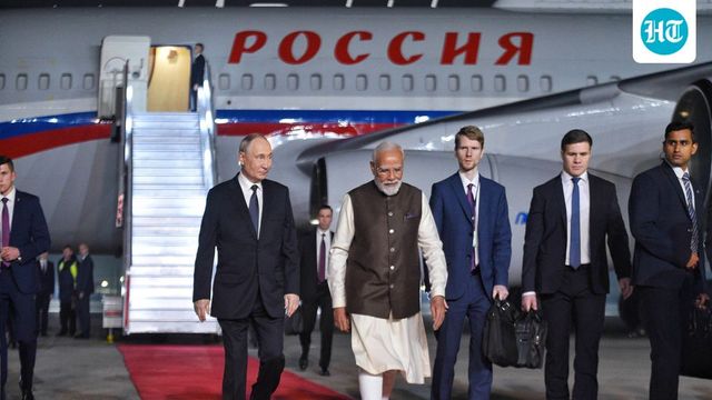 Putin’s aircraft becomes most tracked flight en route to India