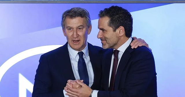 Sémper regresa ungido por Feijóo como «portavoz del cambio»