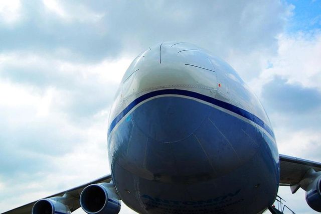 Ukrajinské letadlo, u kterého se našel dron, bylo naložené municí