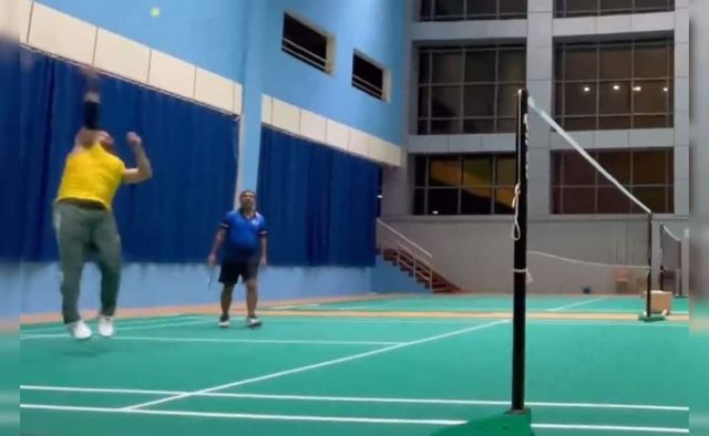 Watch: Dhoni's badminton jump smash is absolute rocket