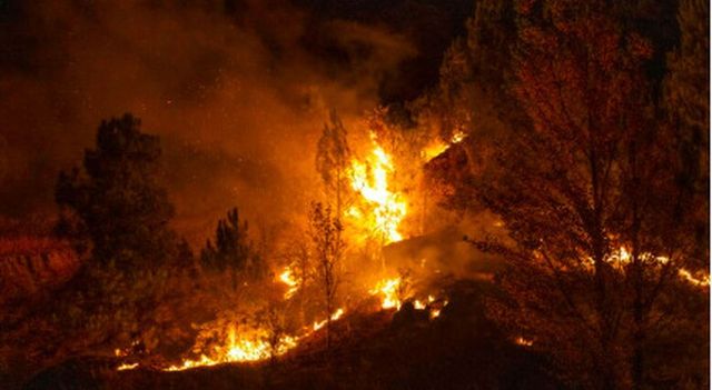 Mondiali, gli incendi in Andalusia fanno saltare i maxi schermi in piazza