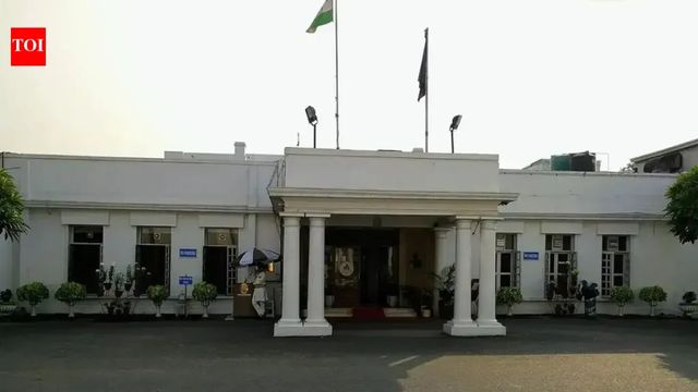 Centre orders Delhi Gymkhana Club to vacate premises by June 5