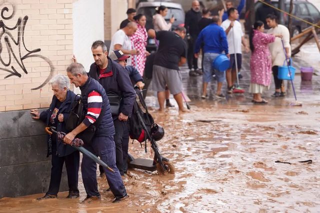 Încă doi români morți în inundațiile catastrofale din Spania. Bilanțul deceselor a urcat la 9