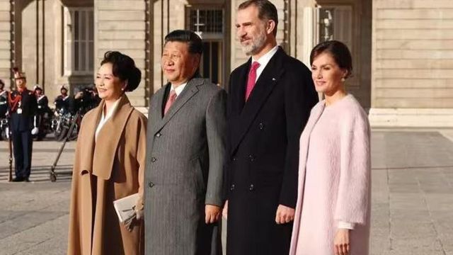Los reyes viajan a China en su primera visita de Estado